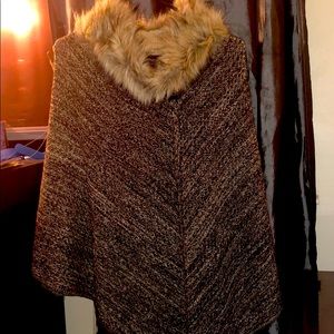 Brown wool Shall with fur